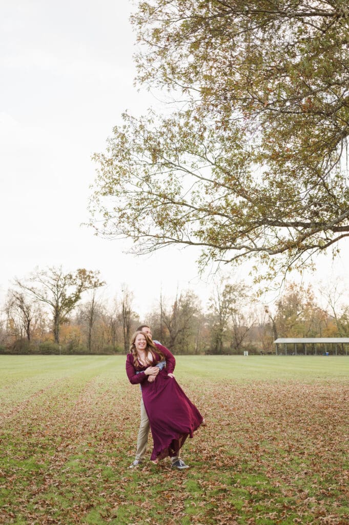duke-island-park-nj-engagement-photos-by-suess-moments