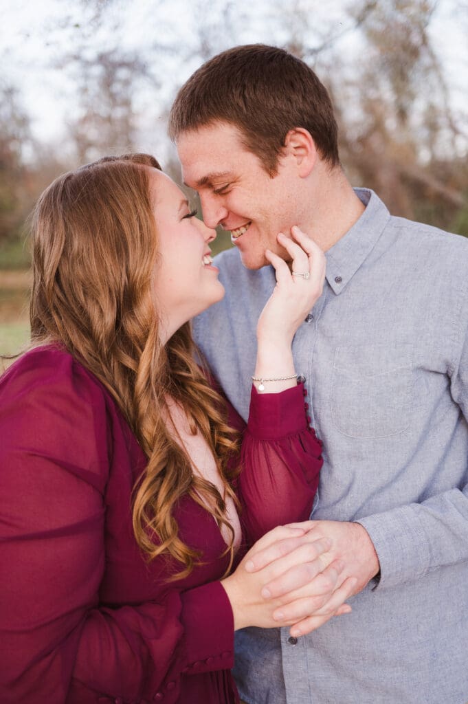 duke-island-park-nj-engagement-photos-by-suess-moments