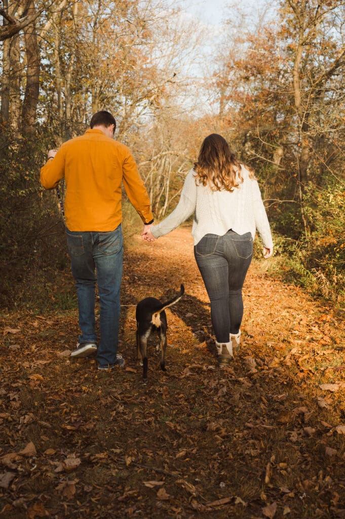 duke-island-park-nj-engagement-photos-with-a-dog-by-suess-moments