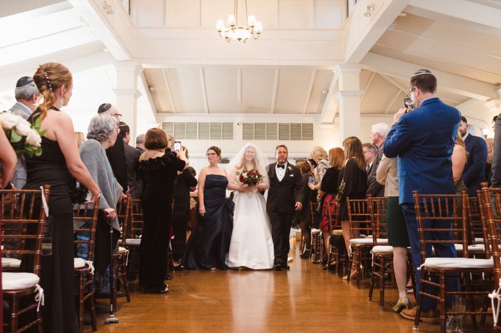 indoor-ceremony-rain-plan-at-whitby-castle-new-york