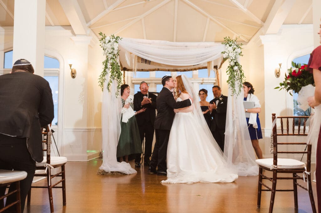 jewish-wedding-ceremony-at-whitby-castle-indoors