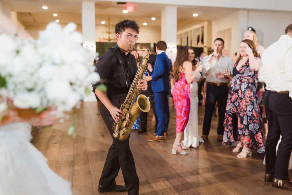 ballys-links-at-ferry-point-wedding-photos-by-suess-moments