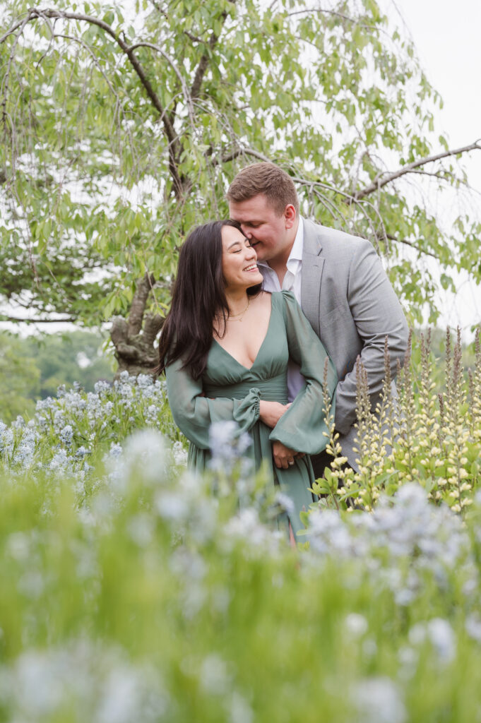 fun-couples-poses-at-engagement-shoot