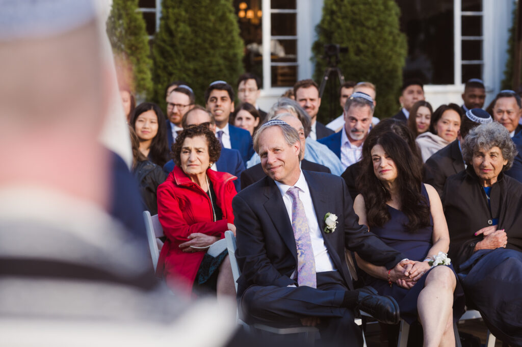 wedding-ceremony-outdoors-at-the-briarcliff-manor-by-suess-moments