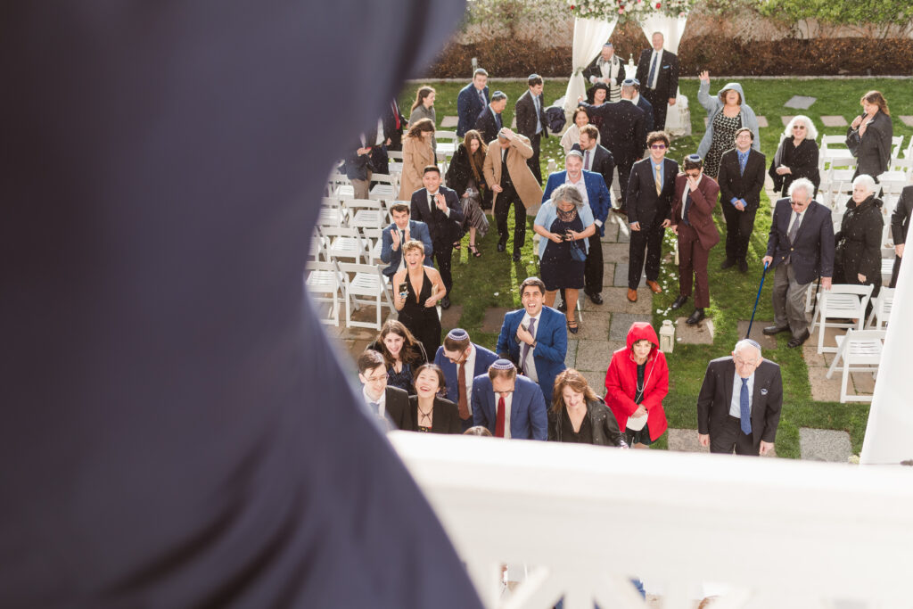 wedding-ceremony-outdoors-at-the-briarcliff-manor-by-suess-moments