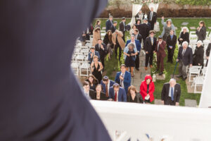 wedding-ceremony-outdoors-at-the-briarcliff-manor-by-suess-moments