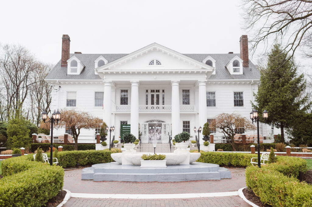 the-briarcliff-manor-ny-wedding-venue-mansion