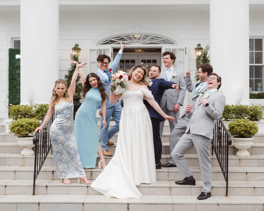wedding-party-fun-poses