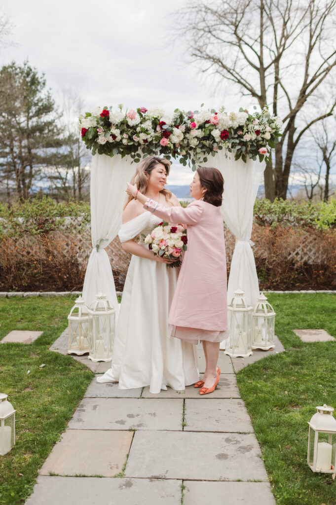 wedding-photos-at-the-briarcliff-manor-ny-by-suess-moments