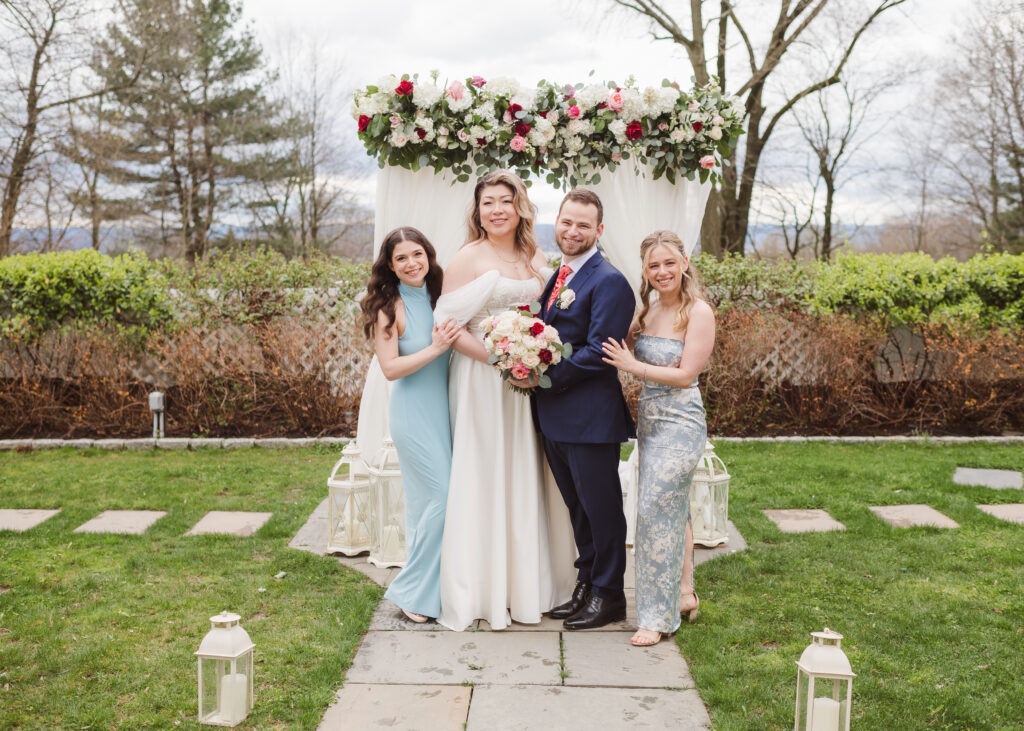 family-photos-outside-wedding-at-briarcliff-manor