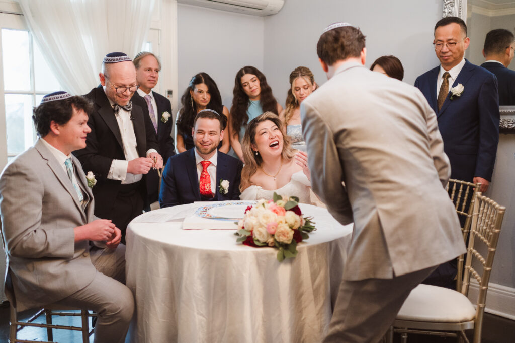 jewish-ketubah-signing-at-briarcliff-manor-wedding