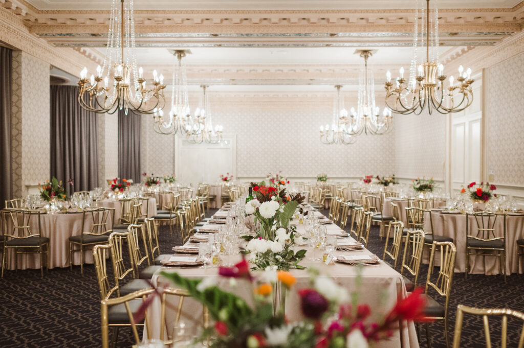 wedding-reception-dinner-at-athletic-club-of-columbus-ohio
