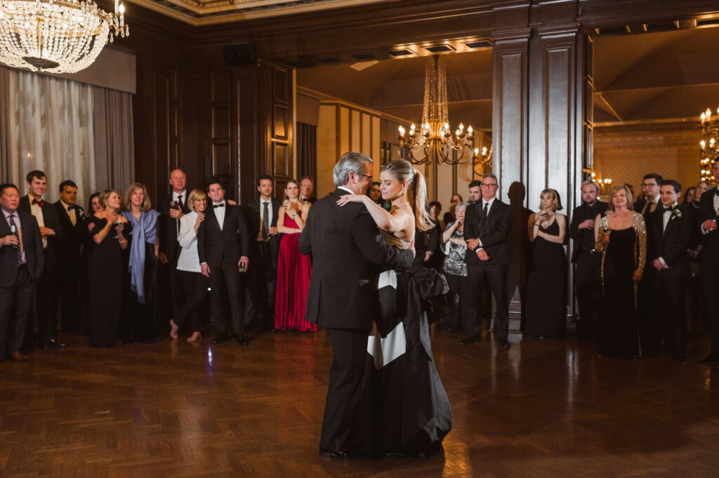 wedding-reception-dancing-at-athletic-club-of-columbus-ohio