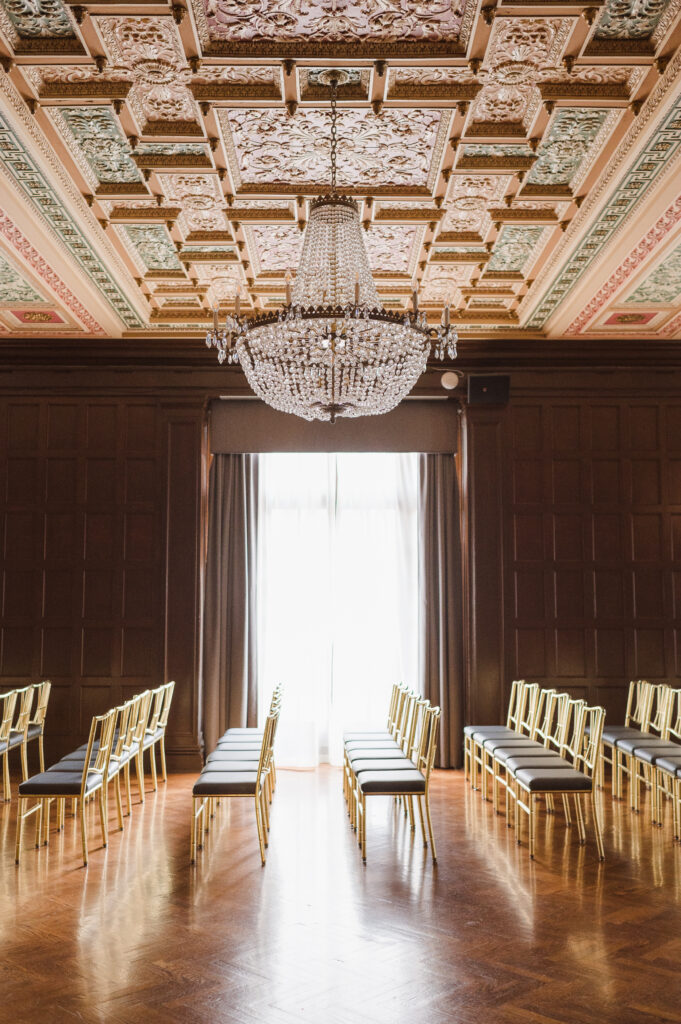 columbus-ohio-athletic-club-wedding-photos-by-suess-moments
