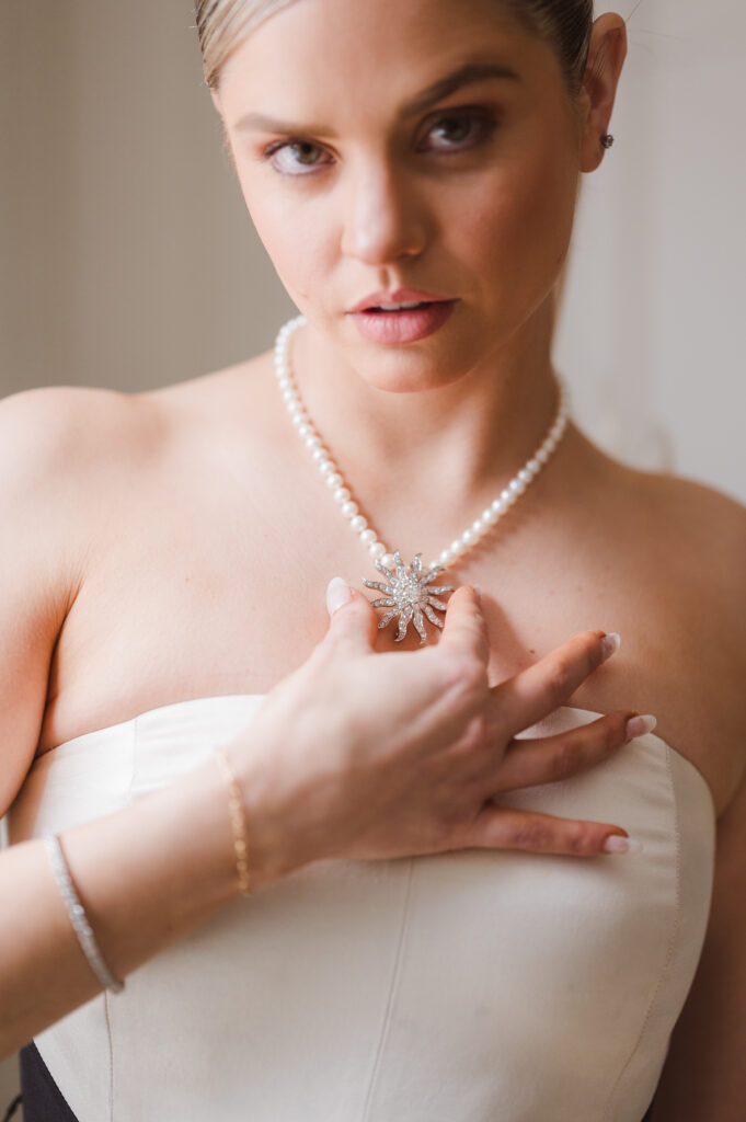 the-bride-didnt-wear-white-wedding-photos-by-suess-moments-photography