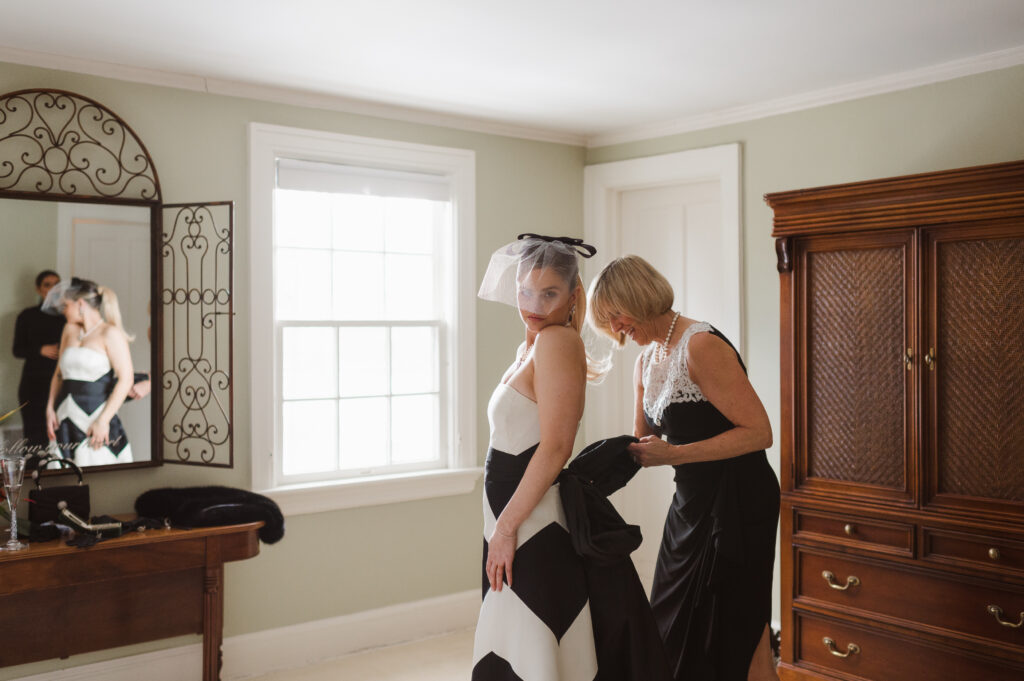 the-bride-didnt-wear-white-wedding-photos-by-suess-moments-photography