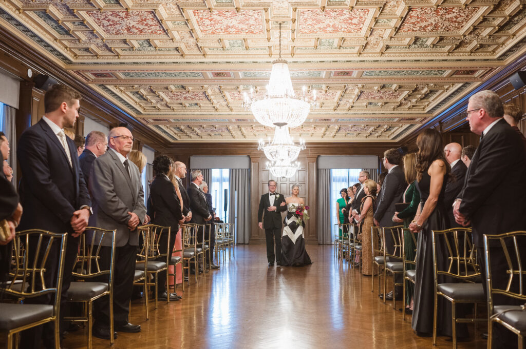 wedding-ceremony-at-athletic-club-of-columbus-ohio-by-suess-moments