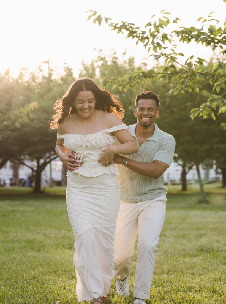 golden-hour-engagement-photos-nj-photographer-suess-moments