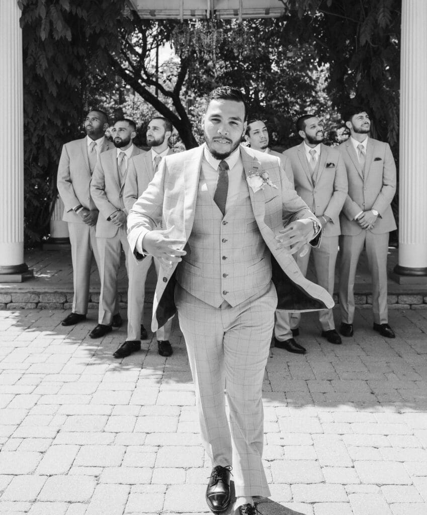 wedding-photos-at-naninas-in-the-park-nj-photographer-suess-moments