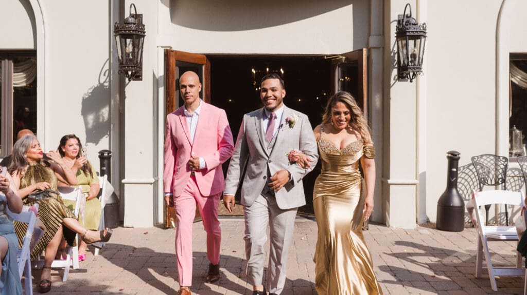 wedding-photos-at-naninas-in-the-park-nj-photographer-suess-moments