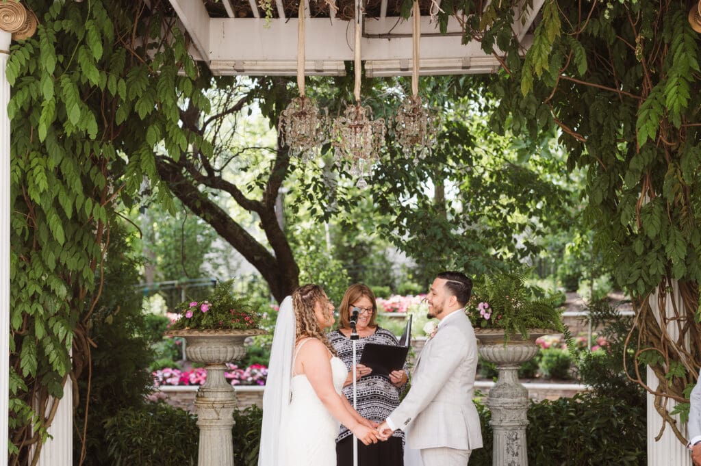 wedding-photos-at-naninas-in-the-park-nj-photographer-suess-moments