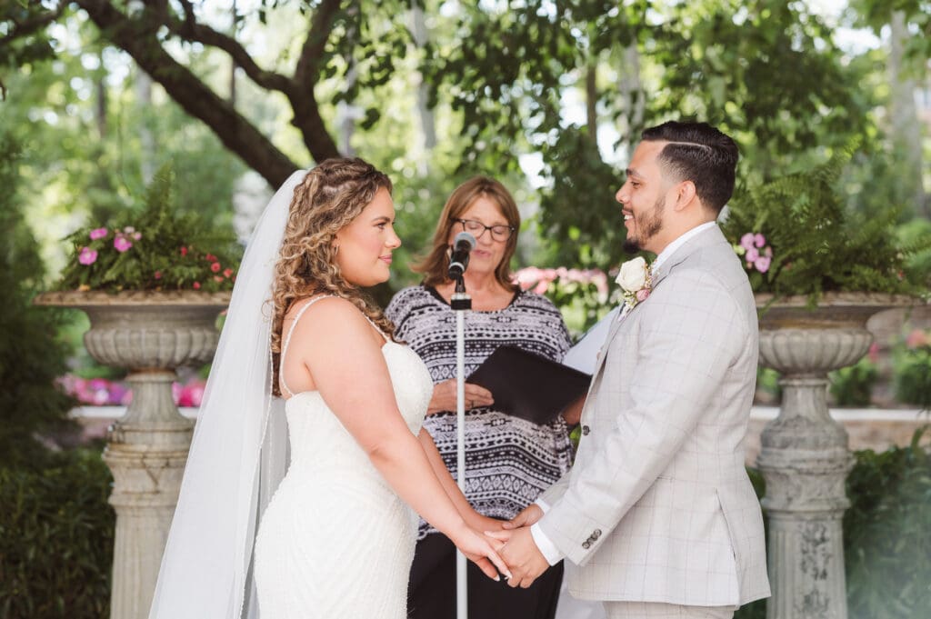 wedding-photos-at-naninas-in-the-park-nj-photographer-suess-moments