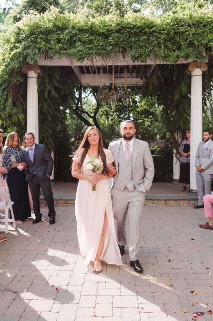 wedding-photos-at-naninas-in-the-park-nj-photographer-suess-moments