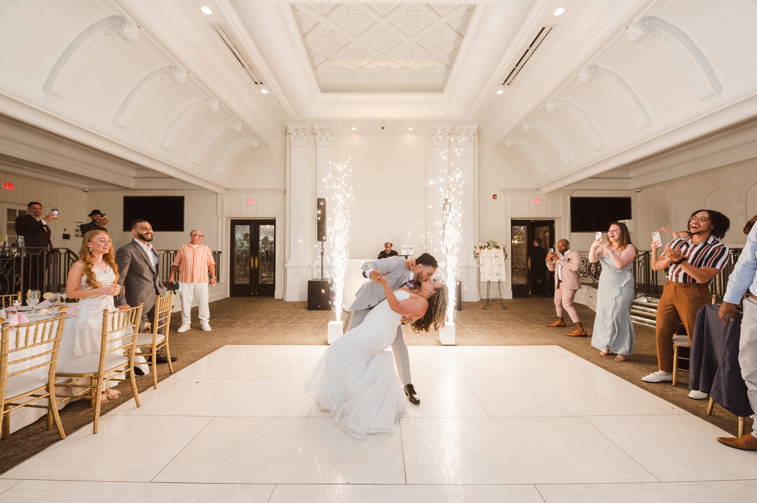 wedding-photos-at-naninas-in-the-park-nj-photographer-suess-moments