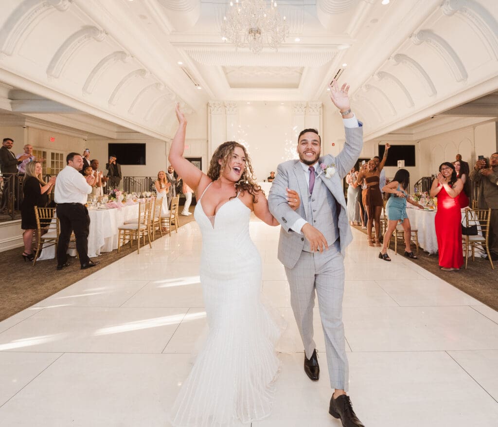 wedding-photos-at-naninas-in-the-park-nj-photographer-suess-moments