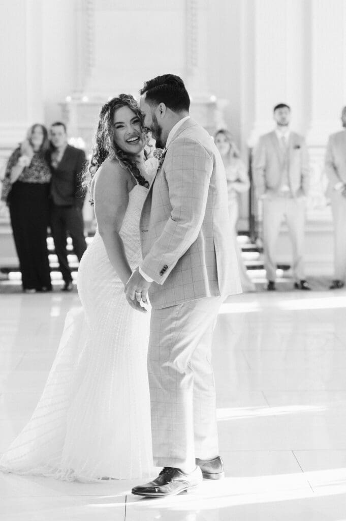 wedding-photos-at-naninas-in-the-park-nj-photographer-suess-moments