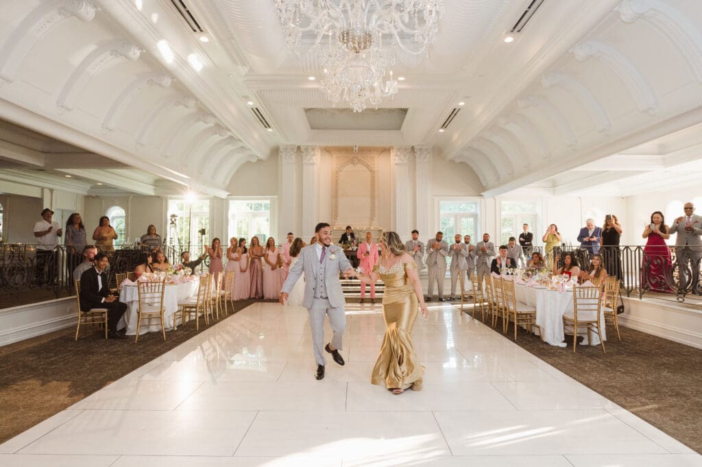wedding-photos-at-naninas-in-the-park-nj-photographer-suess-moments