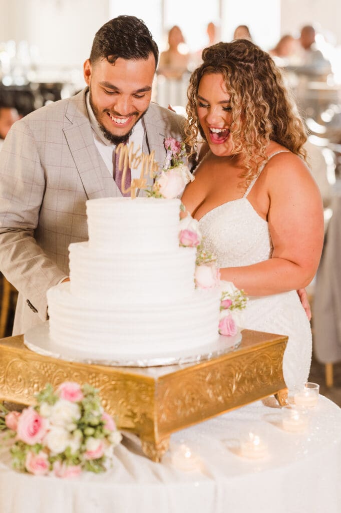 wedding-photos-at-naninas-in-the-park-nj-photographer-suess-moments