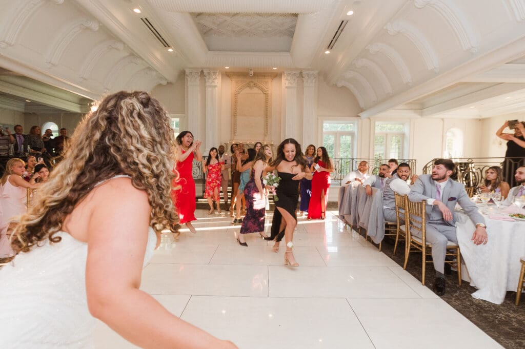 wedding-photos-at-naninas-in-the-park-nj-photographer-suess-moments