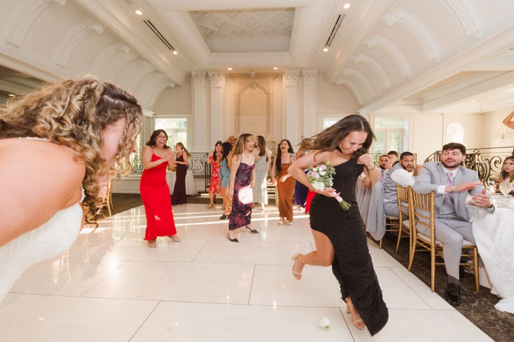 wedding-photos-at-naninas-in-the-park-nj-photographer-suess-moments