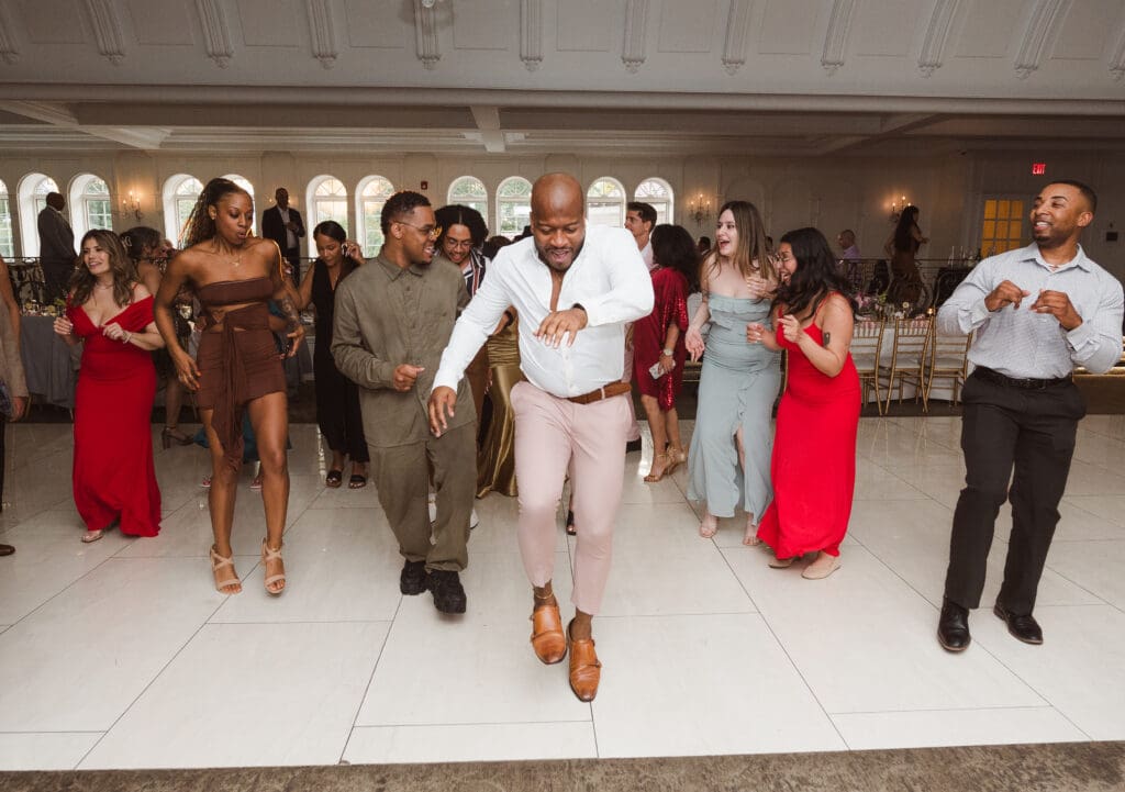 wedding-photos-at-naninas-in-the-park-nj-photographer-suess-moments