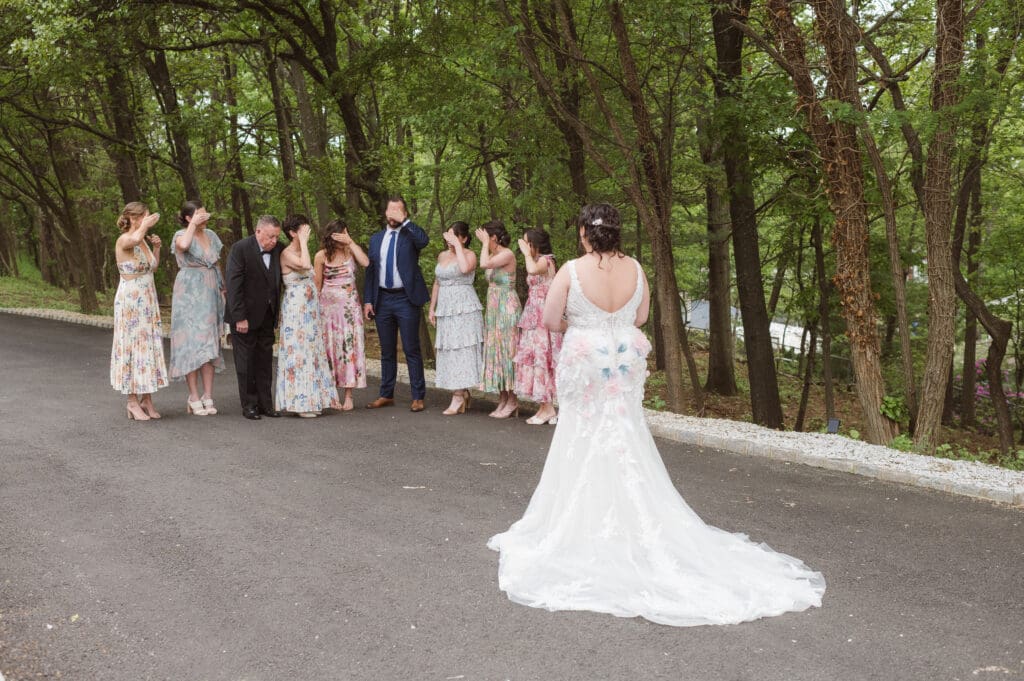 first-look-with-family-on-wedding-day