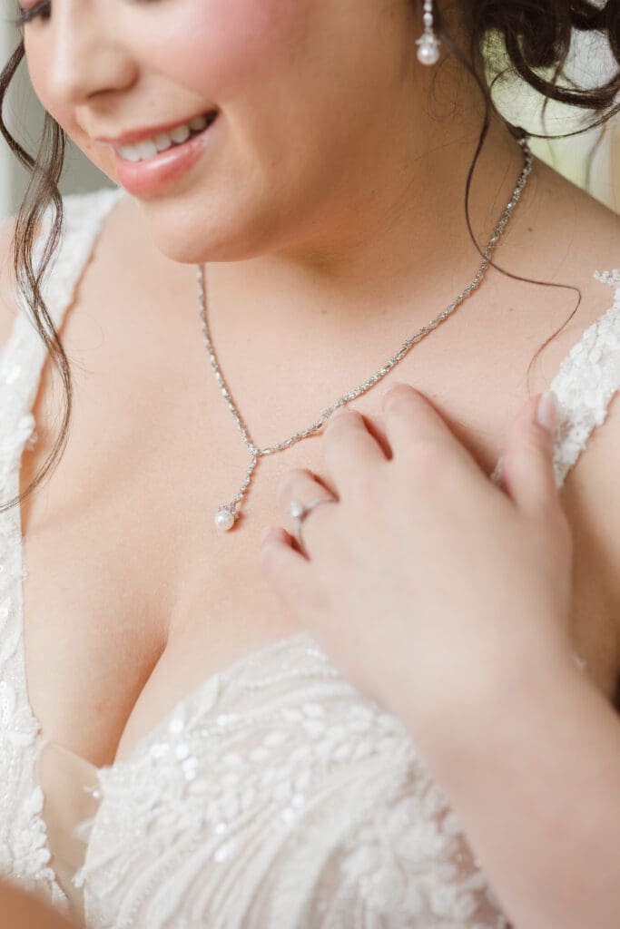 bride-prep-photos-by-suess-moments-photography-nj-photographer