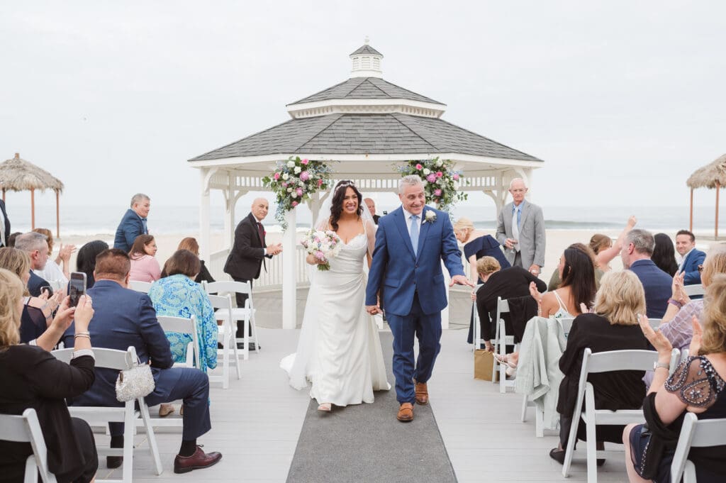 ceremony-window-on-the-water-nj-wedding-photos-by-suess-moments