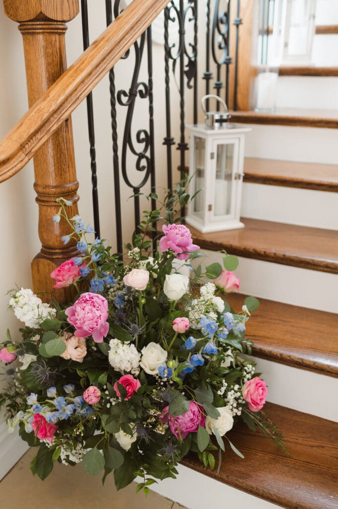 staircase-at-windows-on-the-water-nj-wedding-venue