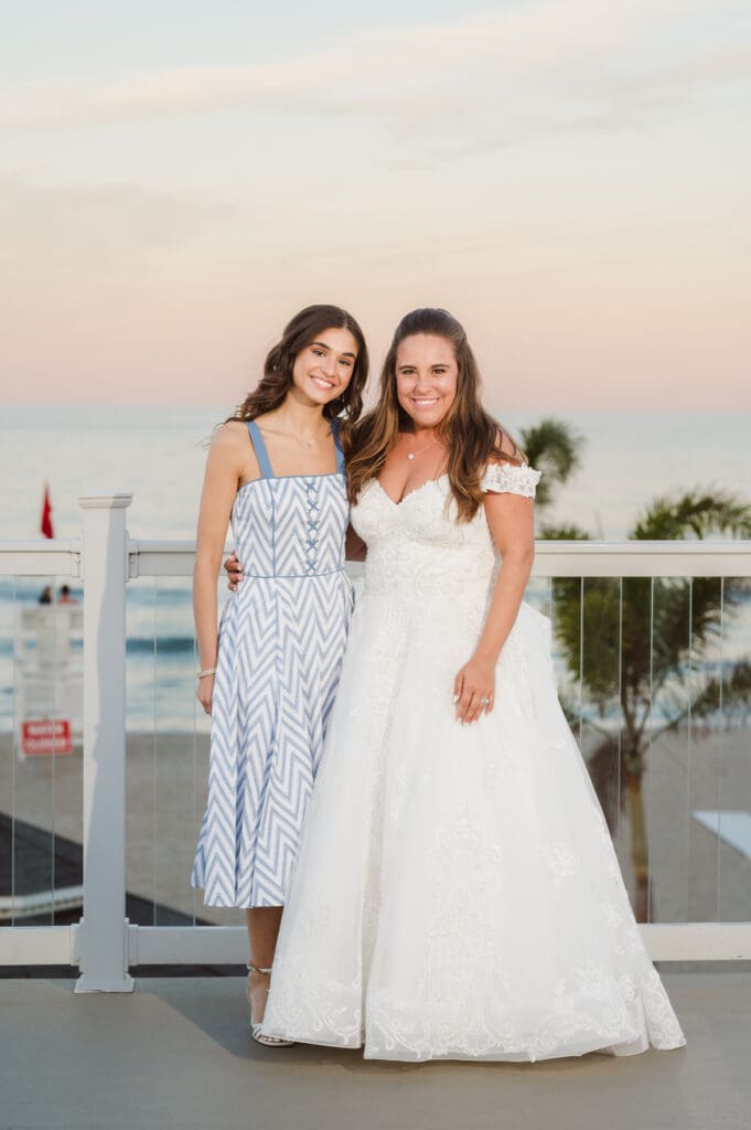 sunset-rooftop-wedding-photos-at-windows-on-the-water-by-suess-moments