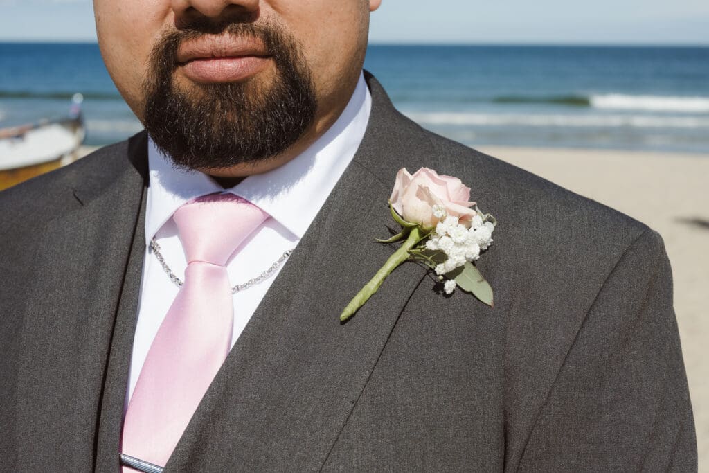 groom-wearing-pink