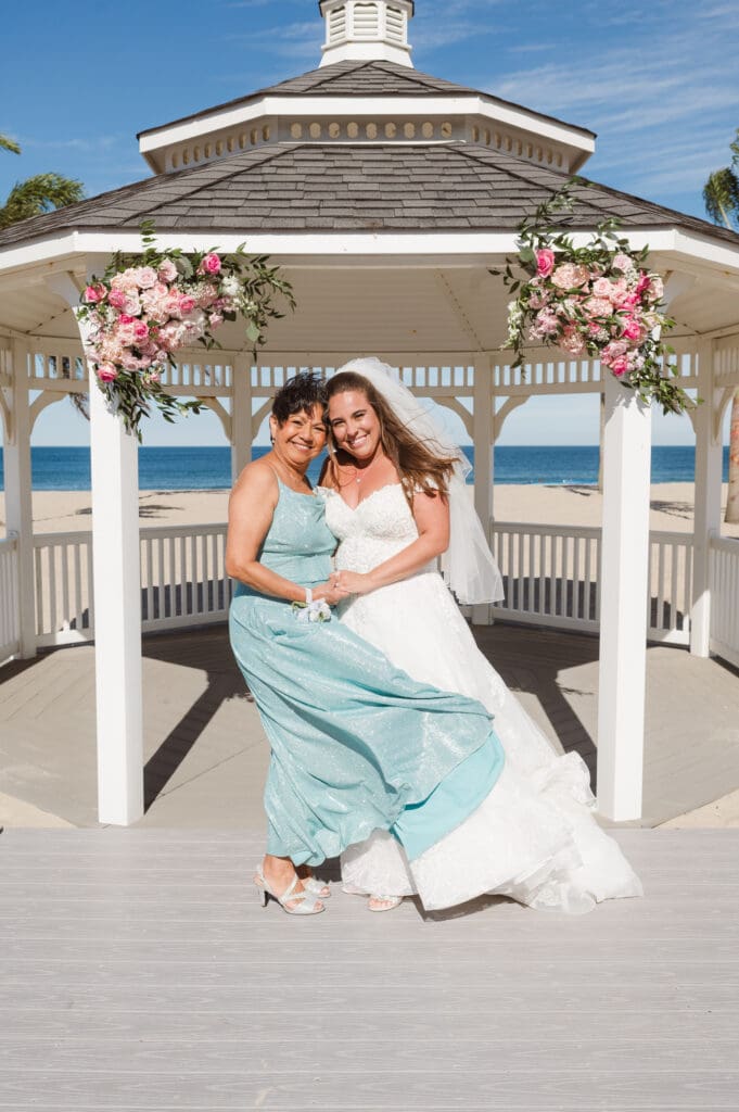 beach-wedding-photos-at-windows-on-the-water-nj-by-suess-moments