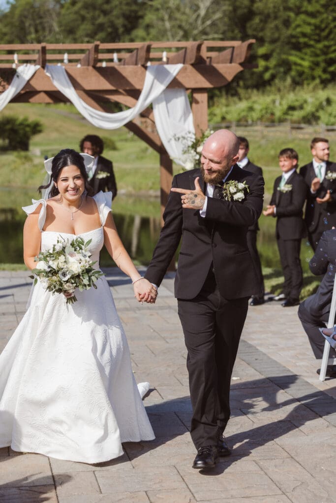 ceremony-bear-brook-valley-nj-wedding-photos-by-suess-moments-photography