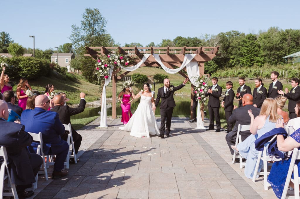 ceremony-bear-brook-valley-nj-wedding-photos-by-suess-moments-photography