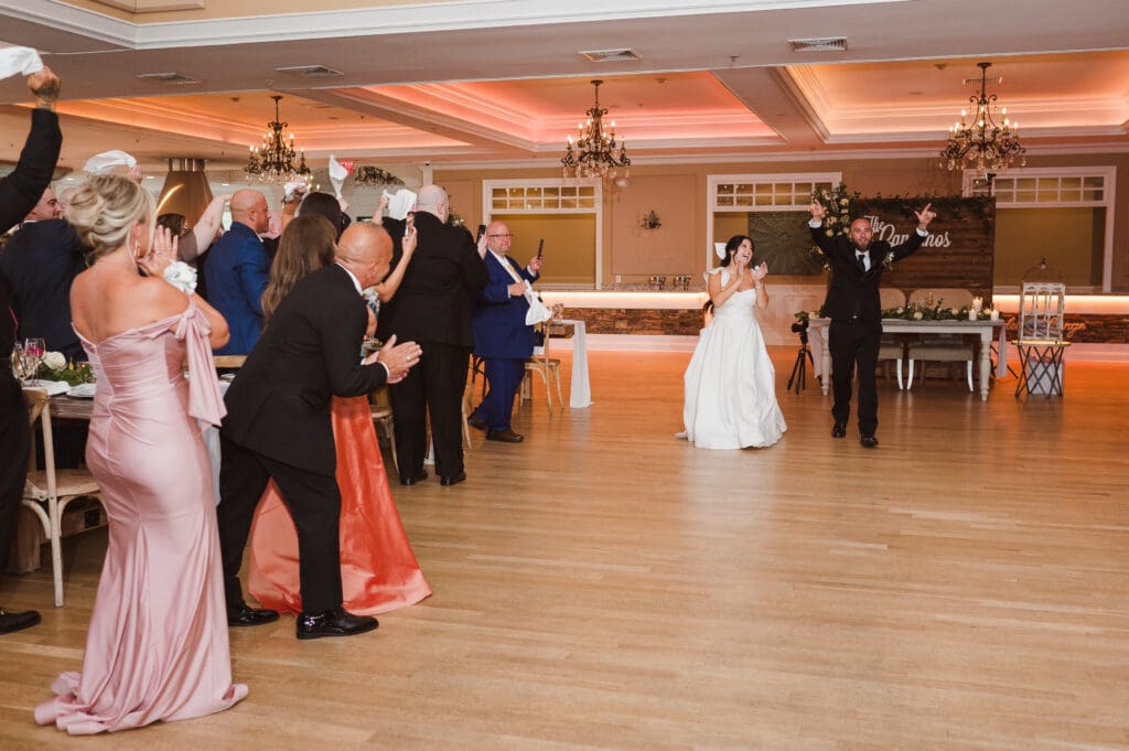 reception-bear-brook-valley-nj-wedding-photos-by-suess-moments-photography