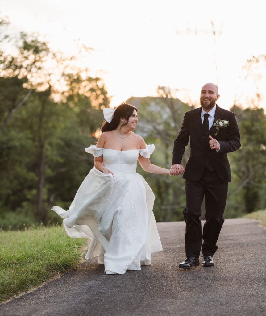 golden-hour-wedding-photos