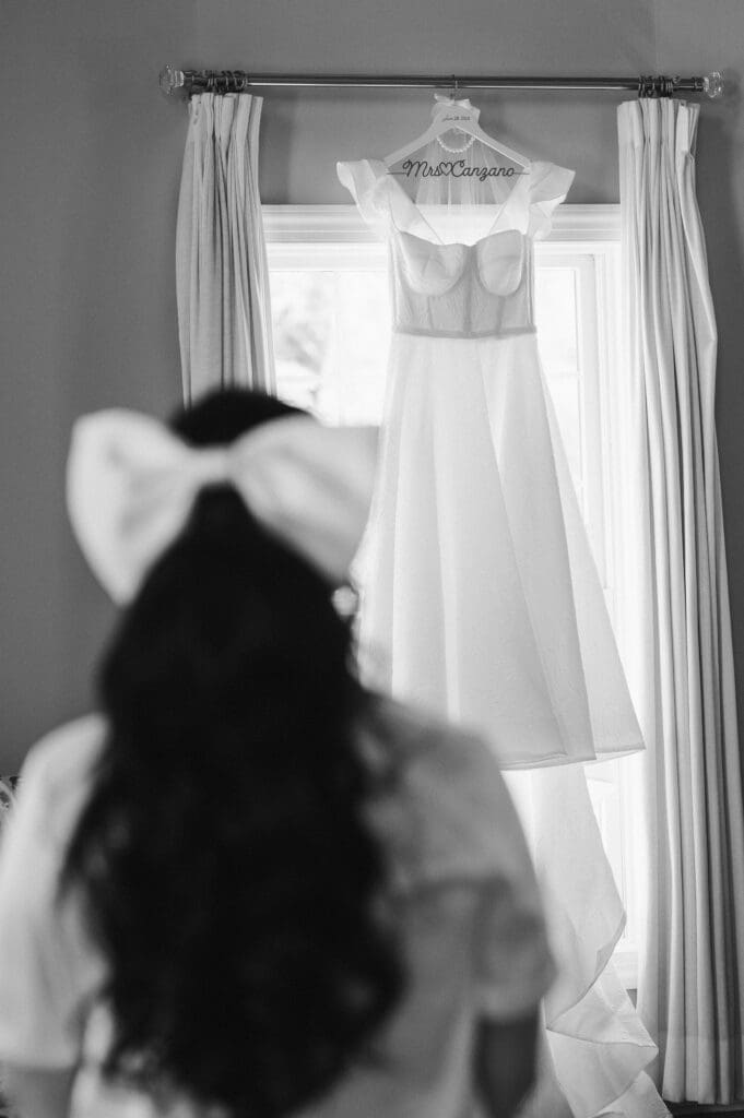 what-are-bridal-prep-photos