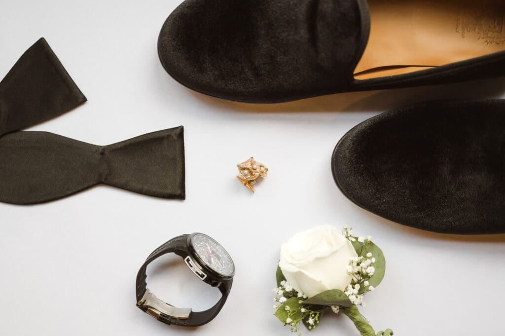 groom-wedding-photos-of-details-as-a-flat-lay-by-suess-moments-nj-photographer