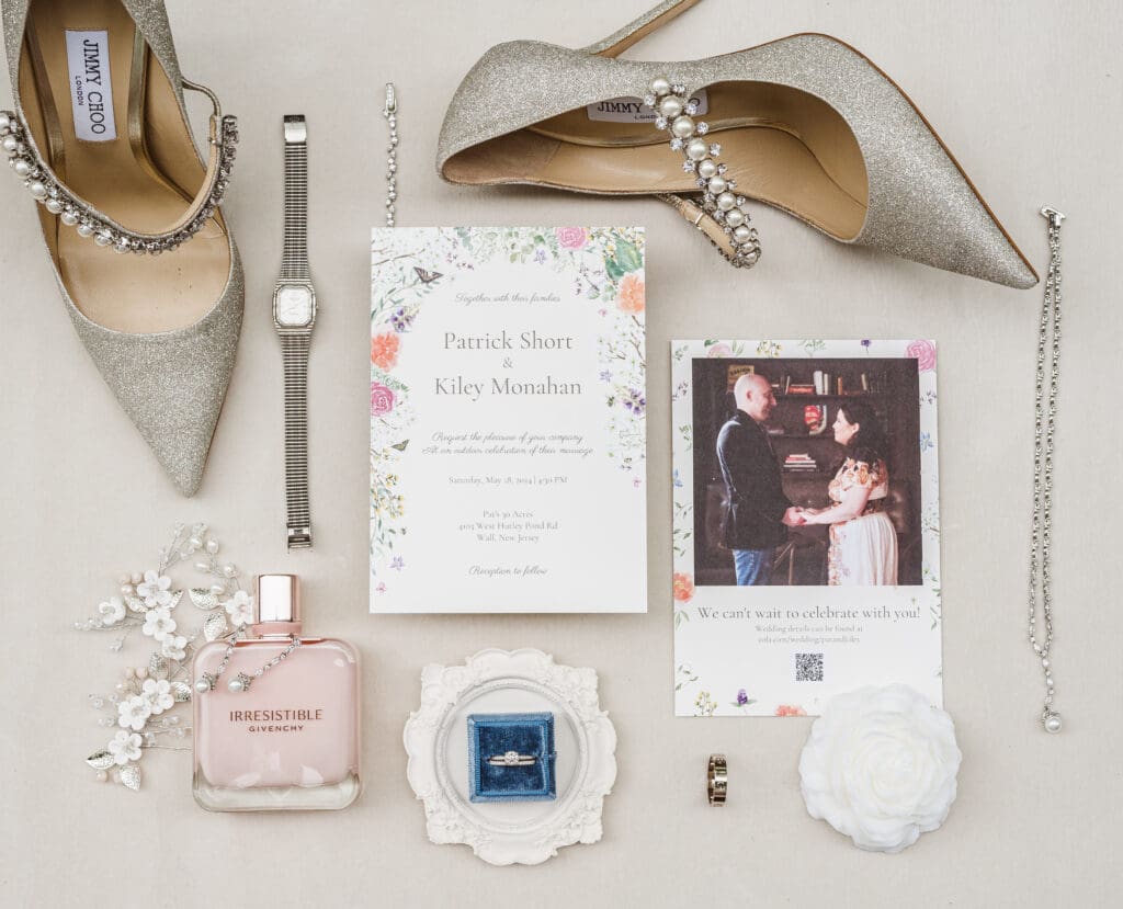 wedding-photos-of-details-as-a-flat-lay-by-suess-moments-nj-photographer