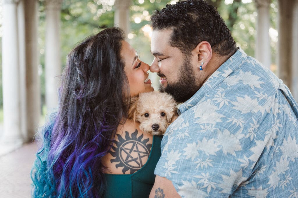 couple-photo-with-small-dog-photoshoot